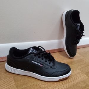 Reebok Classic Size 9.5 Memory Foam